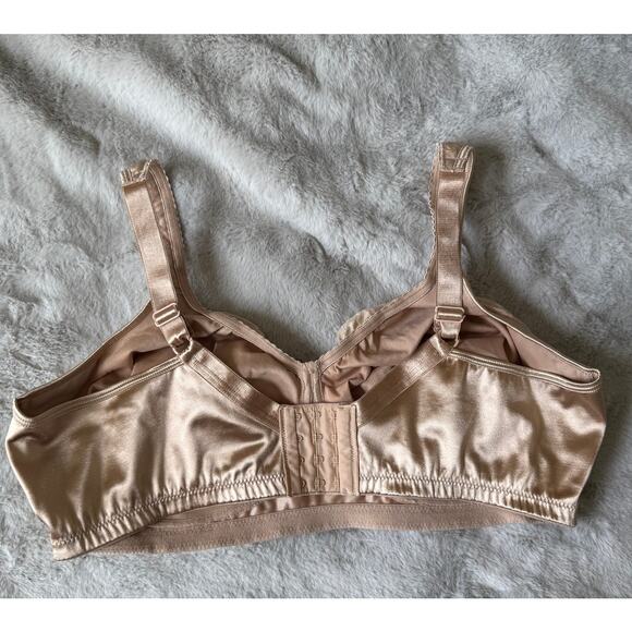 Playtex 4745 White 18 Hour Comfort Strap Wireless Bra 44DD Jacquard Floral - Picture 2 of 5